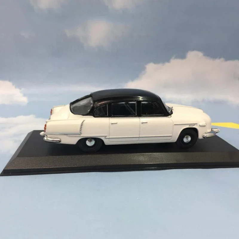 1:43 czech republic tatra 603高級車シミュレーション合金クラシック