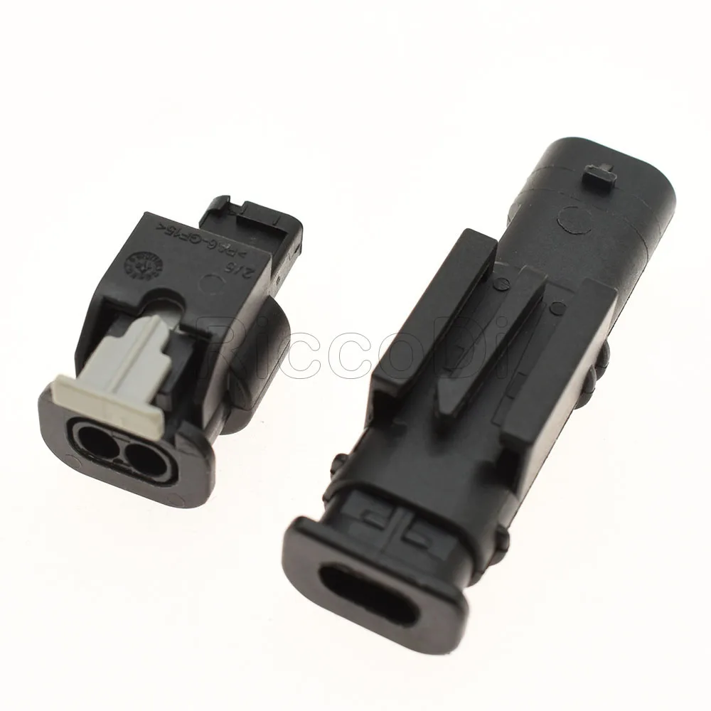 0-601-90 Cigarette Lighter Plug Supplying a Double Cigarette Lighter Socket  10A