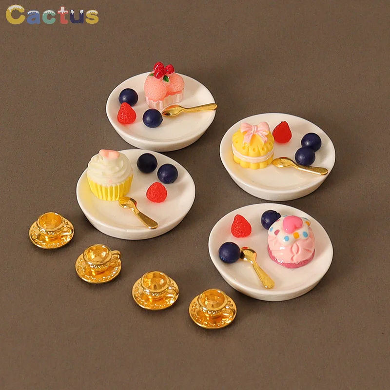 

1 Набор 1:12 миниатюрный кукольный домик, торт, десерт, фрукты, поднос, ложка, модель еды, кухонный декор, игрушка, кукольный домик, аксессуары