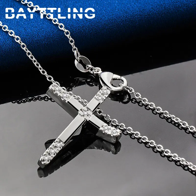 Cross Zircon Necklace Detail
