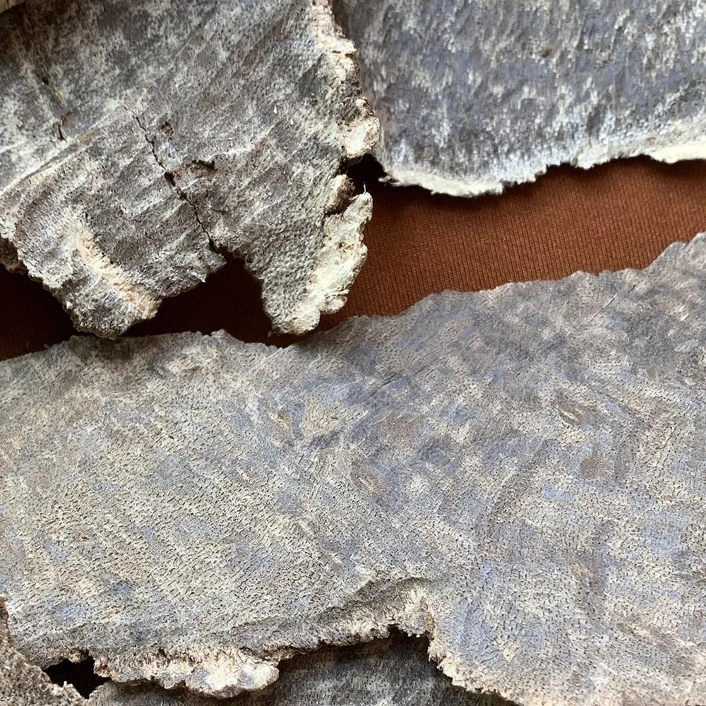 100G Autentico Naturale Cinese Hainan Oudh Legno Blocco Incenso Profumo Profumi Aromatici Olio Nero