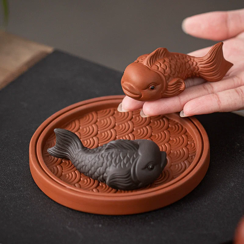 Rotating Purple Sand Koi Tea Pet - Handmade Tea Set Accessory, Office Desk Decor, Chinese Zen Style Aquarium Ornament