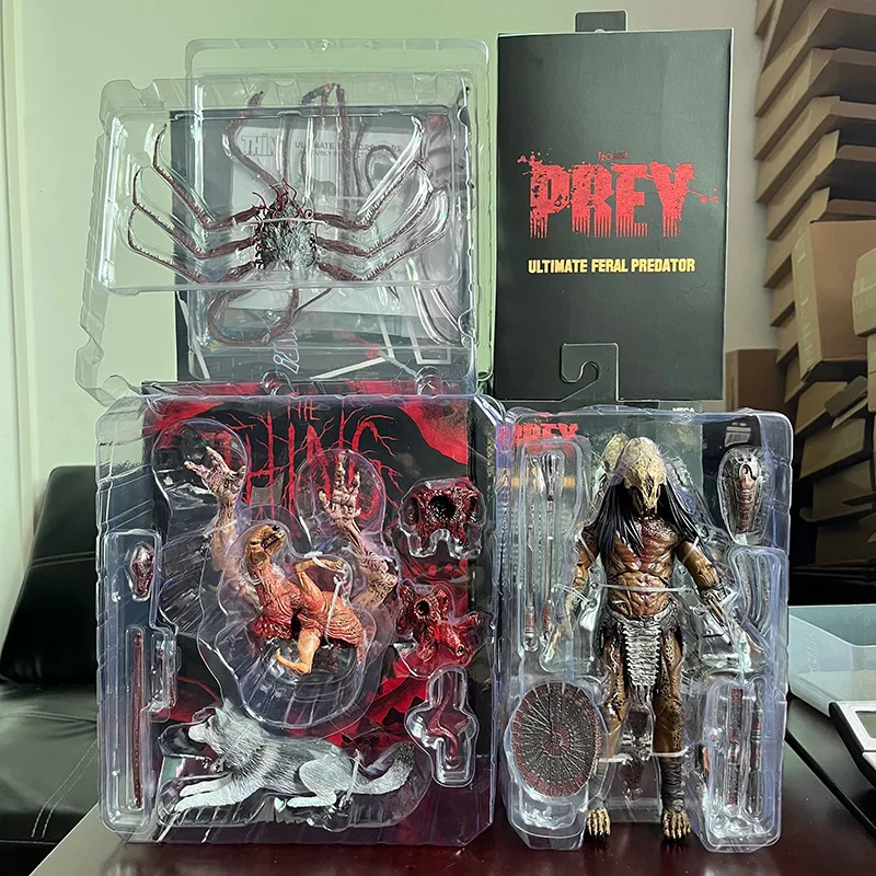 NECA PREY Feral Predator The Thing Deluxe Ultimate Dog