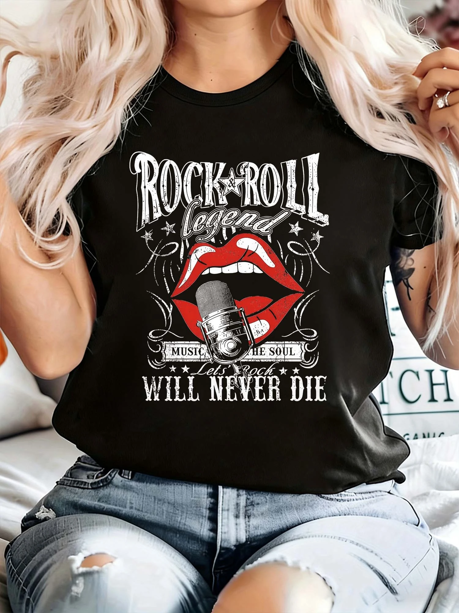 Casual Black Short Sleeve Graphic T-shirt With Retro Rock Red Lips Microphone Print