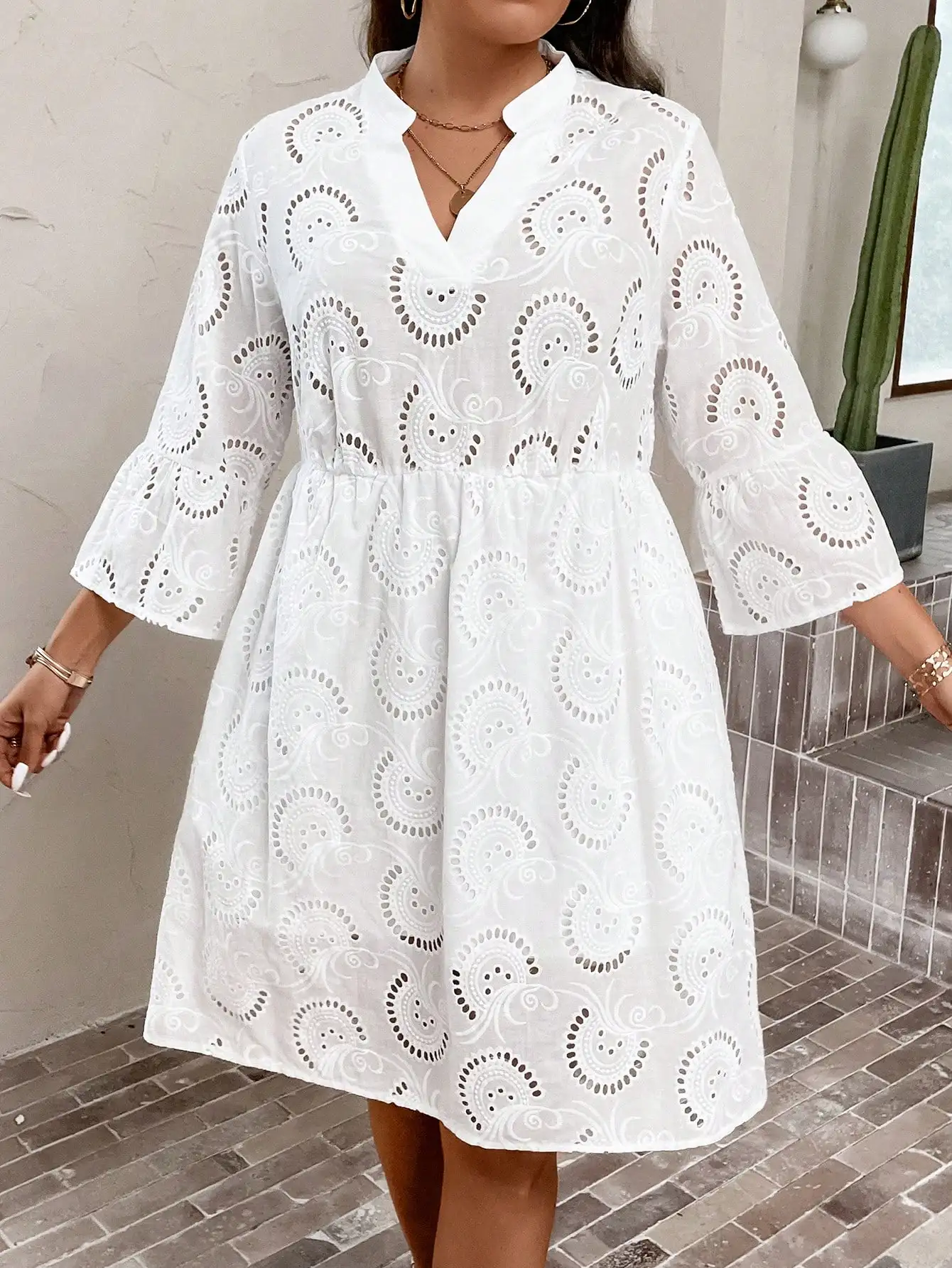 Рисунок 5 - Платье на бретельках с цветочным