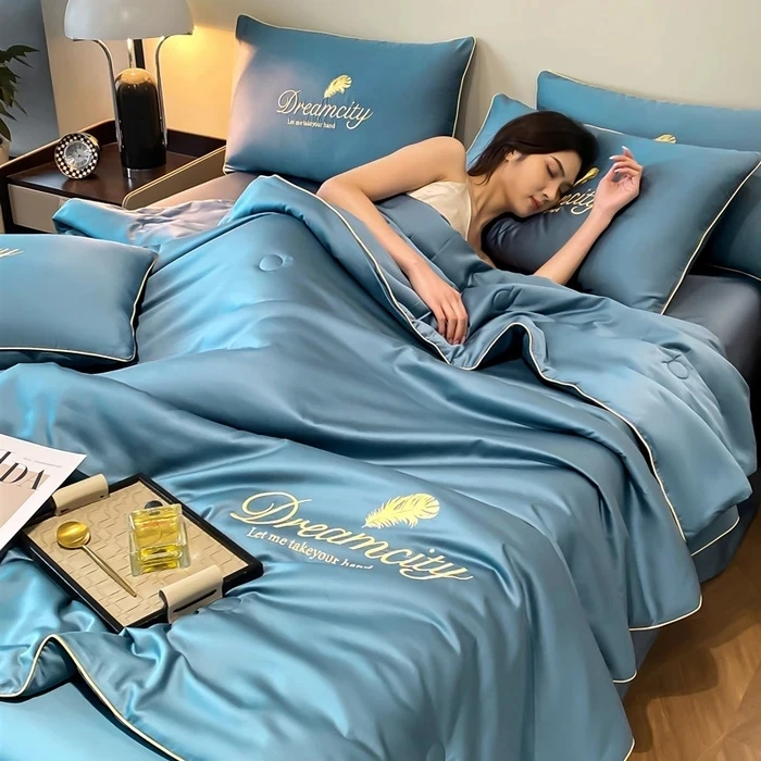 항균 자수 피부 친화적 모조 실크 아이스 얇은 담요, 시원한 여름 이불로 세탁 가능한 에어컨