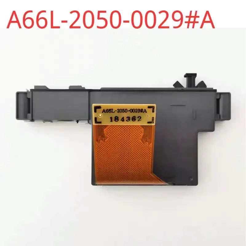 새로운 브랜드 Fanuc A66L-2050-0029    A/    B/    C/    BS/    카드 슬롯은 새롭고 독창적입니다.