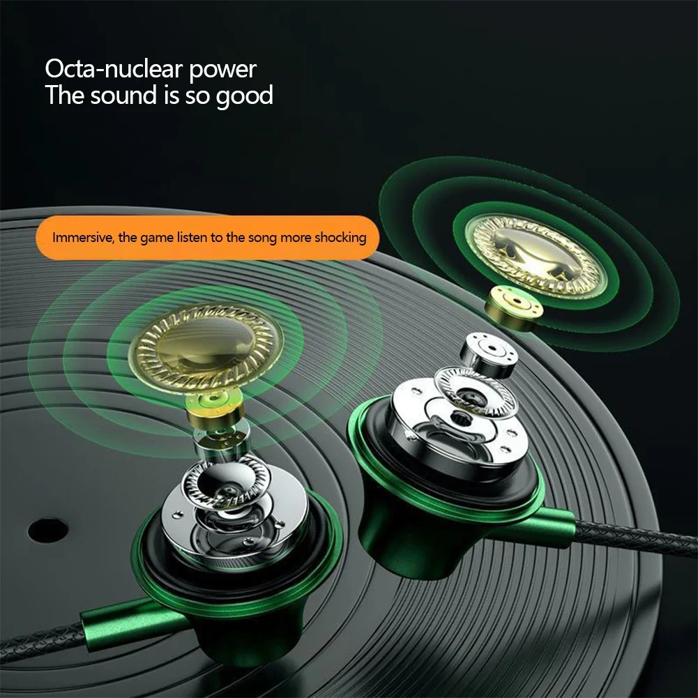 Cuffie in-ear cablate con microfono e spinotto a 90 gradi per sport_voghion.com