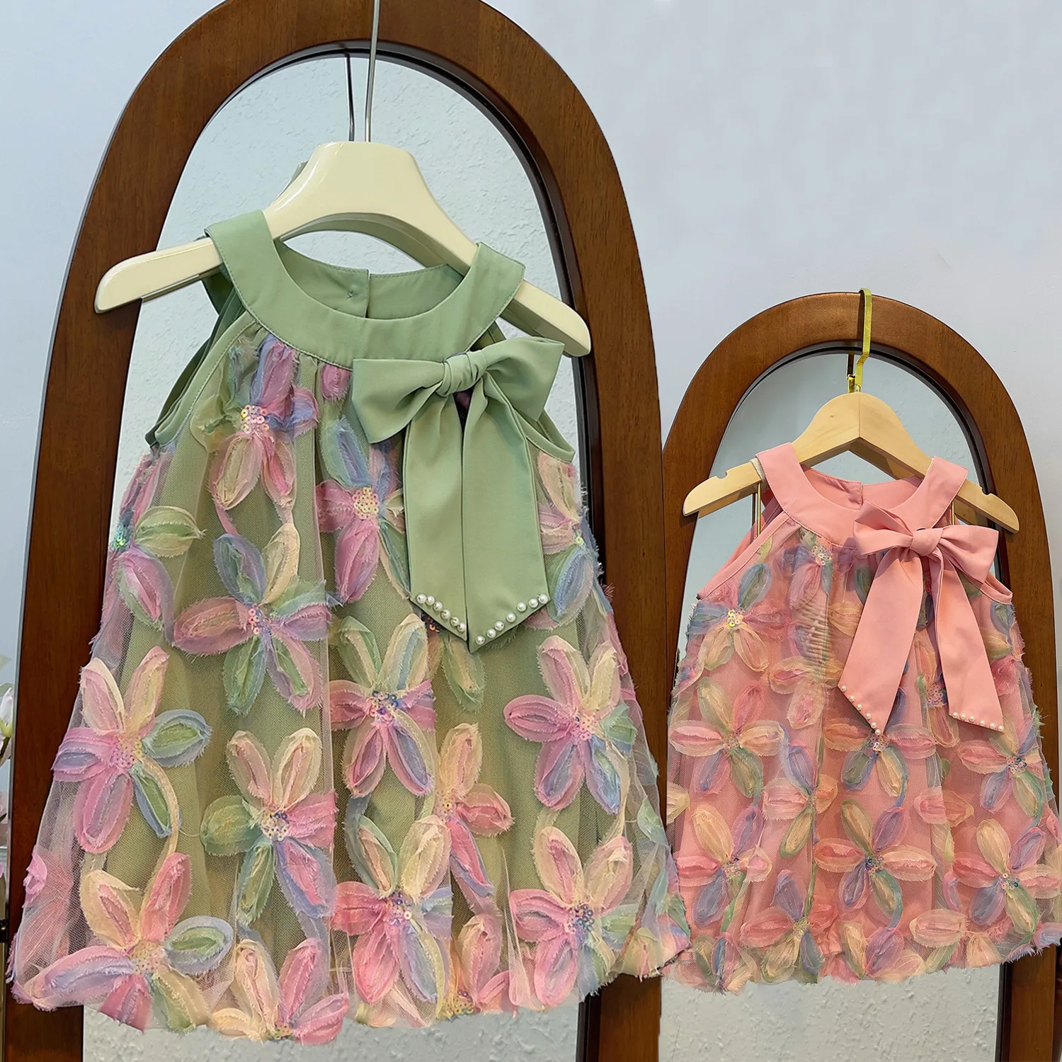 

2023 Summer Sweet Girls' Dress Korean Fashion Sleeveless Strap Mesh Sequin Butterfly Girl Birthday Party Princess Dress Big Bow