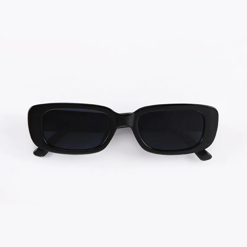 Chic Vintage-Inspired Green Square Sunglasses with UV400 Protection