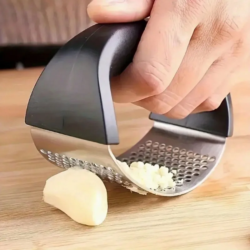 Stainless Steel Garlic Press-Easy-Clean Design with Non-Slip Grip,Efficient Crusher for Ginger/Nuts,Dishwasher Safe Kitchen Tool