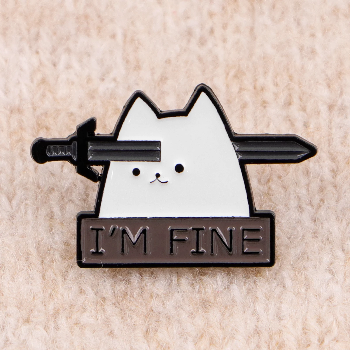 Charming Cat Enamel Pin Brooch – Stylish Metal Lapel Accessory and Gift