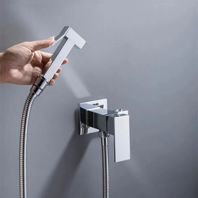 ชุดฝักบัวชำระแบบผสมน้ำร้อนน้ำเย็น วัสดุทองเหลือง พร้อมวาล์วควบคุมแบบสองทาง สายยาง PVC SS แบบสปริง สีเงิน-ดำ อุปกรณ์เสริมสำหรับห้องน้ำ 1