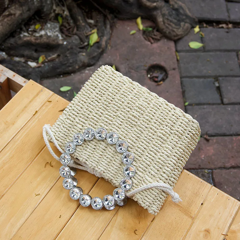 Summer diamond Straw Bucket Bag For Women Handmade Woven Handbag Fashion Style Beach Bag Basket Woven Crossbody Bag Purse Totes