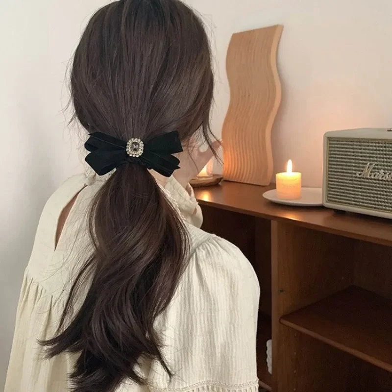 Korean Version of Retro Rhinestone Velvet Bow Hairpin Hair Rope New Elegant Black Tweed Camellia Bow Hairpin for Women Girls