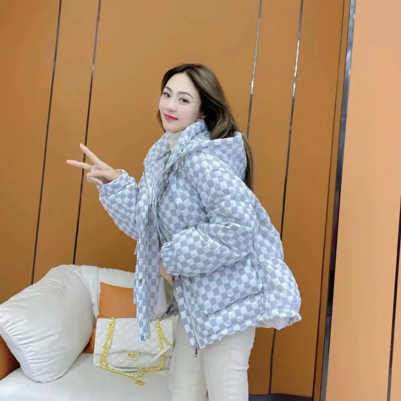 2023 Plaid Down Jacket Women's Short Thick Casual Loose White Duck Down Checkerboard Grid Winter Warm Hooded Jacket Foreign