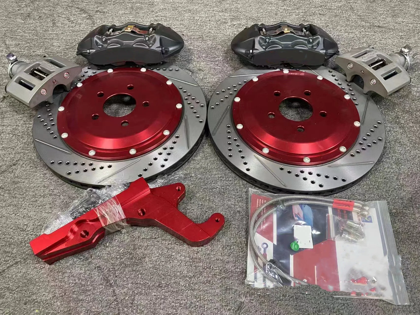 

High quality GT4 brake kit, equipped with 355-380mm brake discs, suitable for Ford Mustang, Tesla S Audi A4/A5/A6/Q3/Q5, BMW 18R