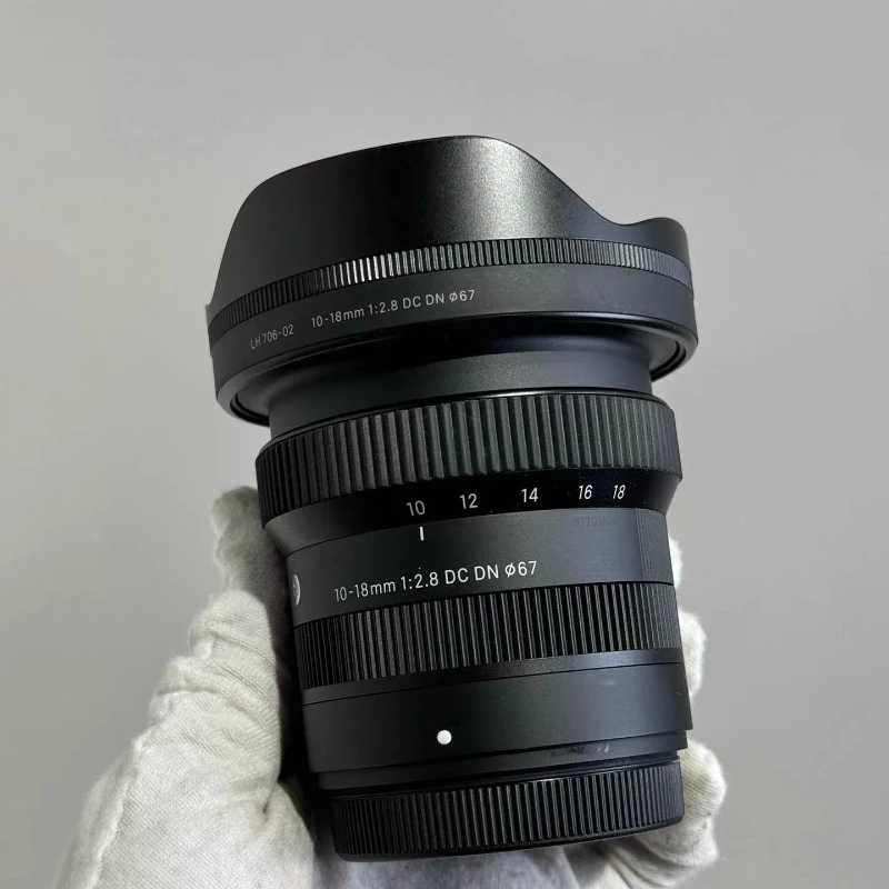 시그마 10-18mm F2.8 DC DN 렌즈 APS-C 마이크로 포서드스 렌즈 95% 새 상품
