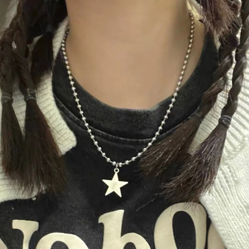 

Fashion Trend Light Luxury Niche Collarbone Chain Temperament Necklace
