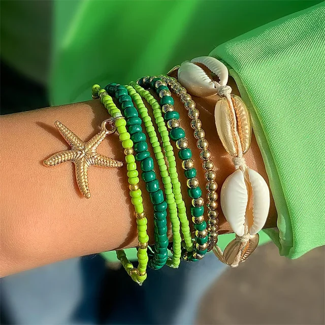 WOWORAMA Chunky Gold Shell & Starfish Cuff Bracelet For Women - Wide Hammered Boho Beach Statement Jewelry