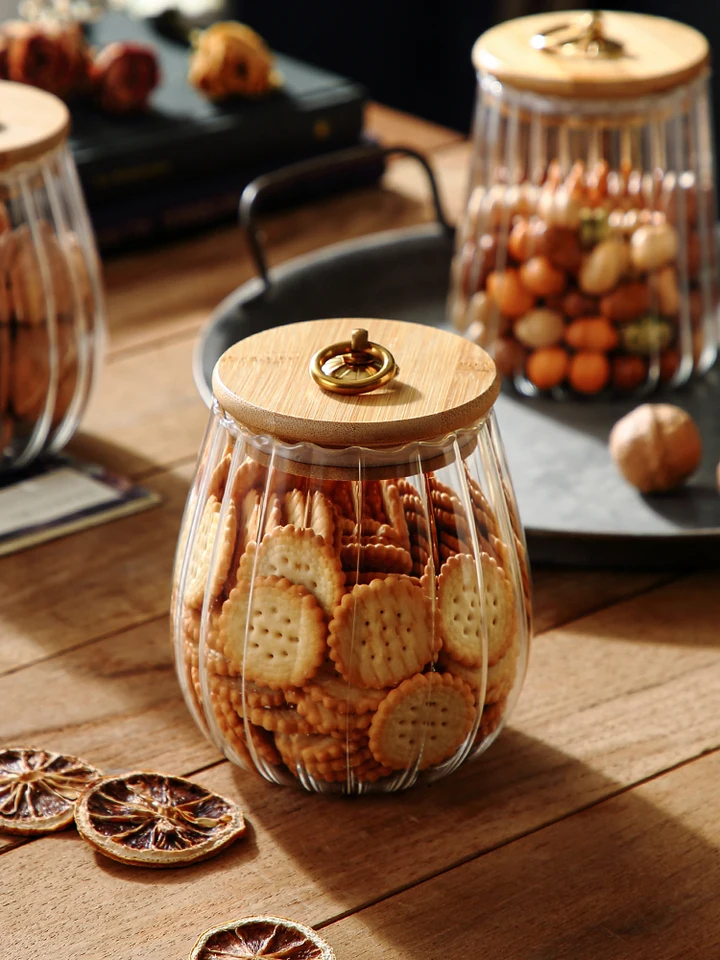 Lijiaxiuyc-101 バターディッシュ セラミック バターディッシュ カラフル ストライプ キャンディジャー キッチン 花瓶  Hhmmei2024-23 バタープレート チーズオーガナイザー 蓋付き バターディッシュ 多目的キッチンオーガナイザー バター保存  Lijiaxiuyc-101 バター ... バターキーパー セラミックバターディッシュ カラフルなストライプキャンディジャー キッチン花瓶ジュエリーボックス バターディッシュ