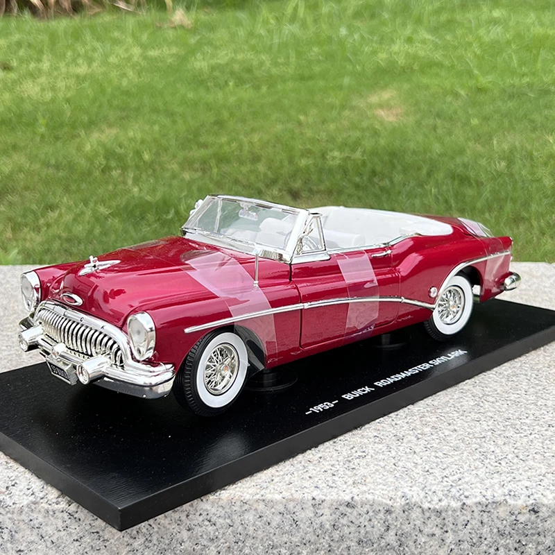 

1/18 для BUICK Roadmaster slyark 1953 металлическая модель автомобиля под давлением, детские игрушки, подарки, коллекция украшений с красным дисплеем