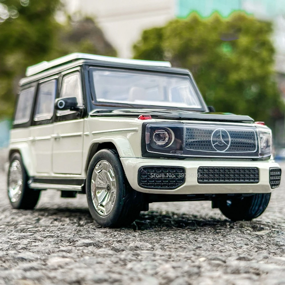 

1:24 Scale EQG SUV Car Model Toy Alloy Metal Diecast Off Road Vehicles Sound Light Pull Back Model for Boy Gifts Collection