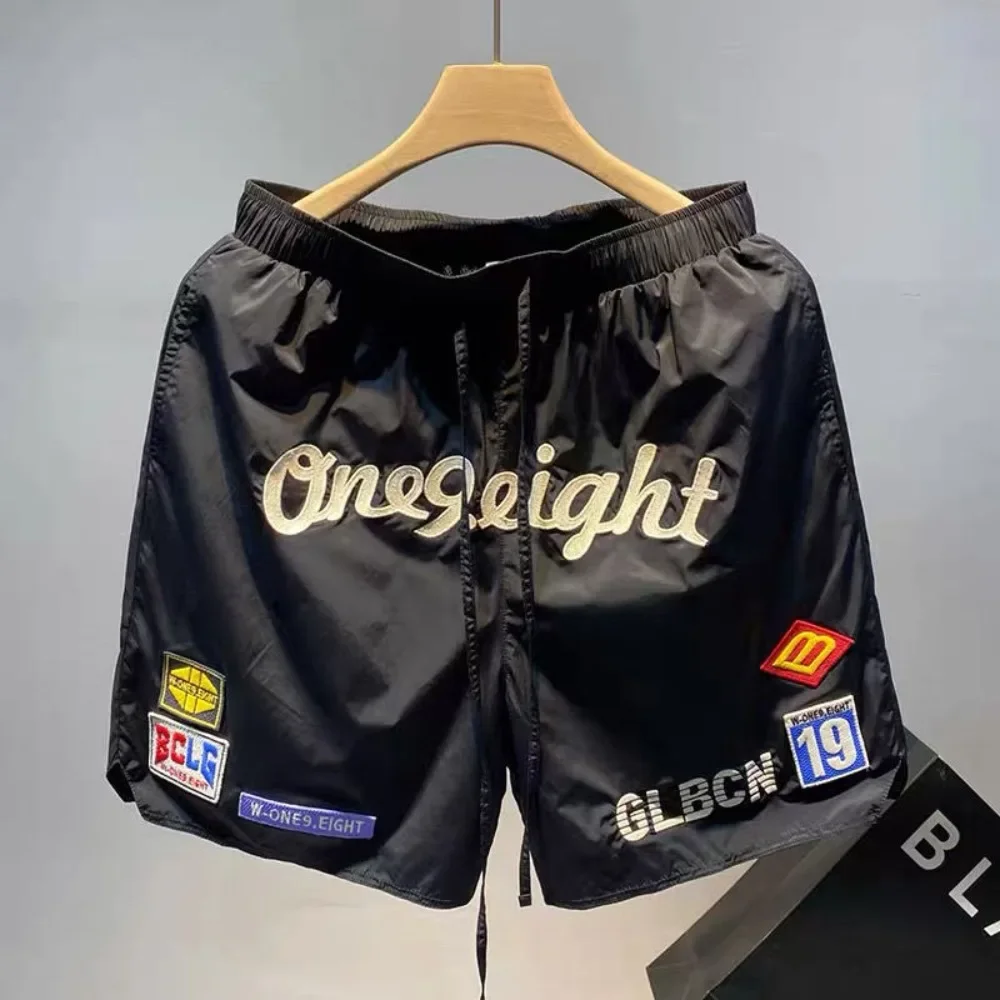 Рисунок 2 - Шорты мужские с вышитыми буквами