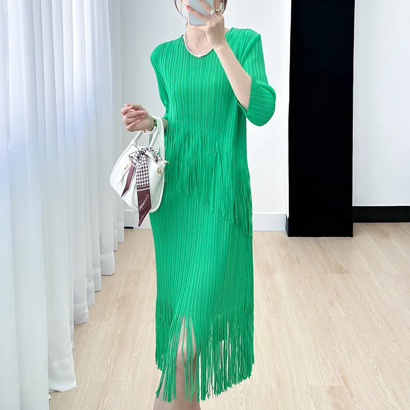 

Miyake Pleated Dress Women 2023 Summer New Minimalist Design High-End Fashionable Solid Color and V-neck Tassel Dress for Women