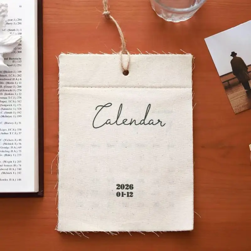 새로운 2026년 캔버스 훅 스타일 패브릭 캘린더, 고급스러운 레트로 스타일, 인스타그램에 적합한 벽걸이 캘린더 장식