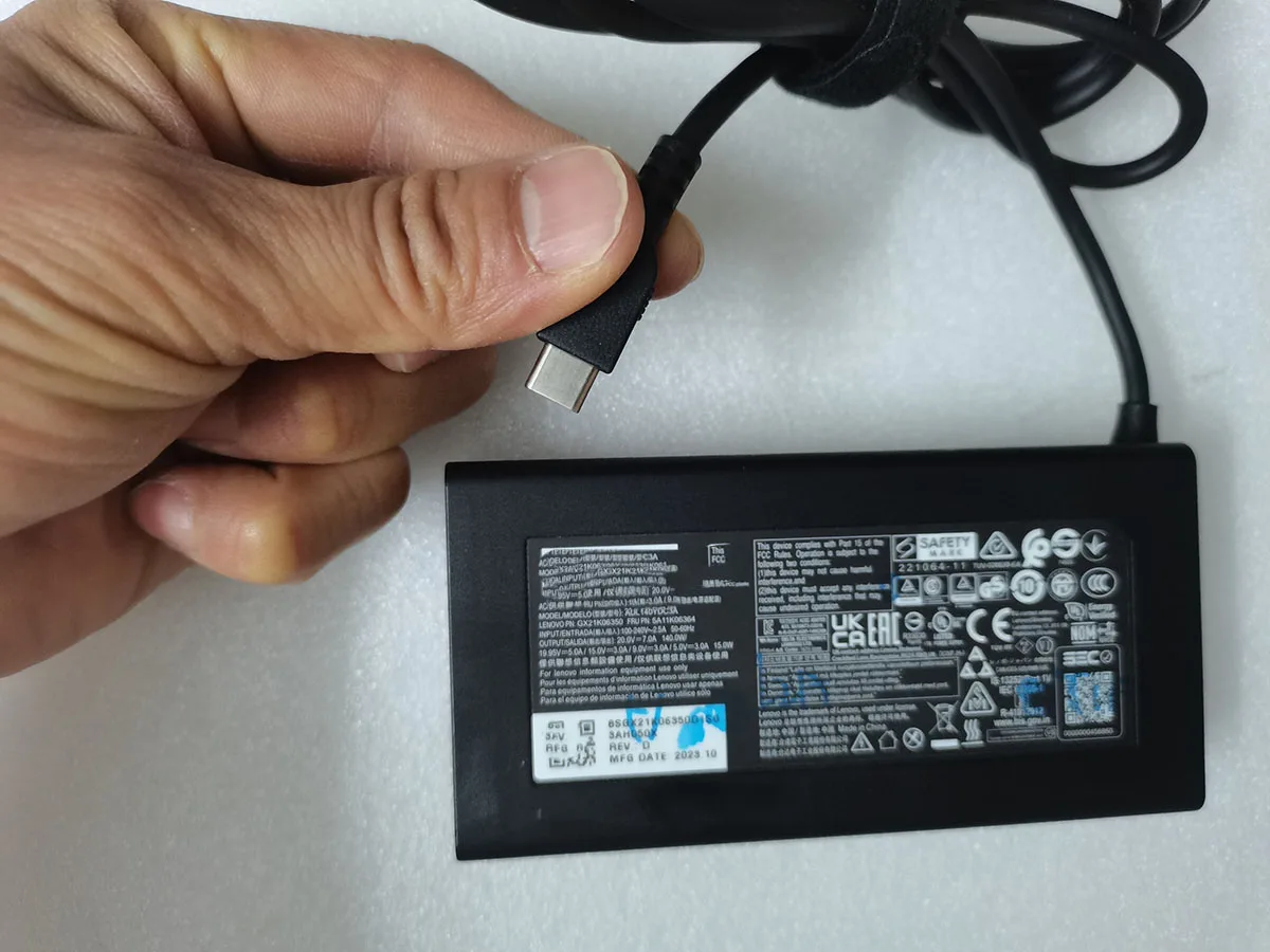 

OEM 20,0 V 7.0A 140,0 W USB-C зарядное устройство ADL140YDC3A 5A11K06364 адаптер переменного тока для Lenovo Slim Pro 9i 14IRP8 RTX4050 подлинный Puryuan