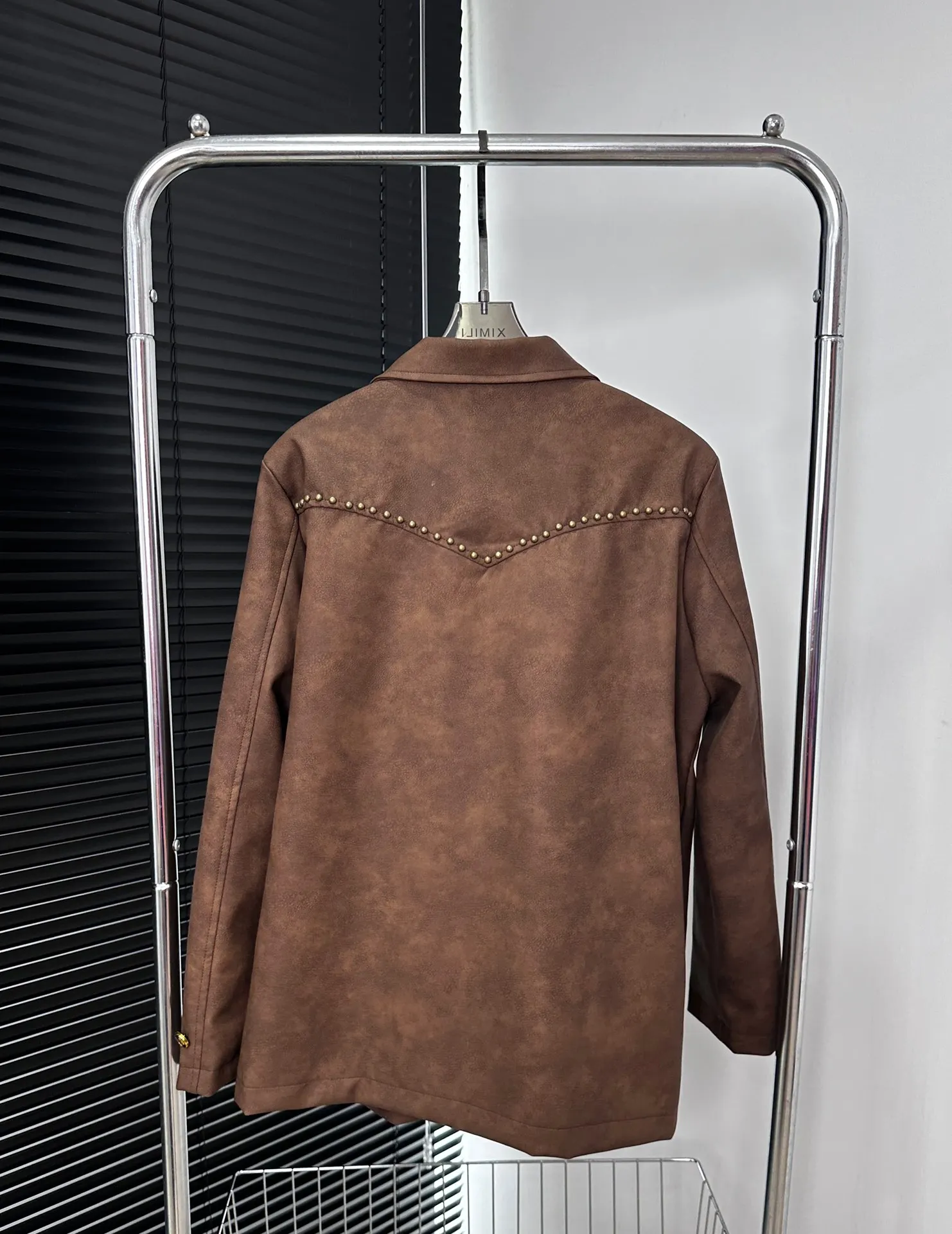 

2023 New Vintage Heavy Industry Rivet Customized Old Leather Jacket