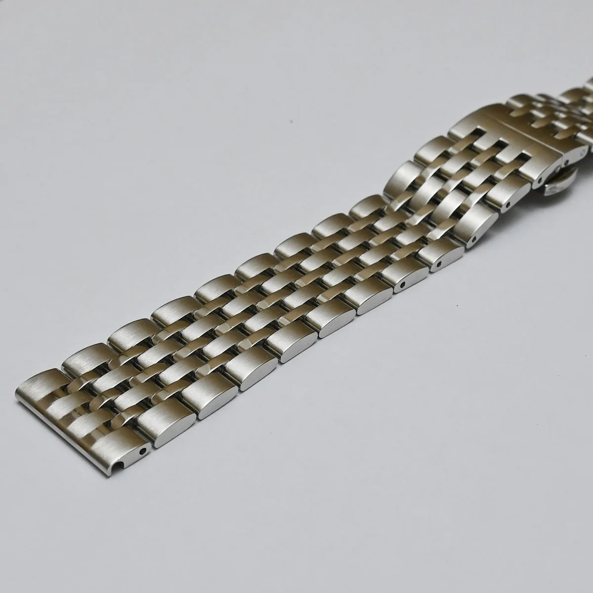 Curved End Stainless Steel Watchband Bracelet – Universal Solid Strap