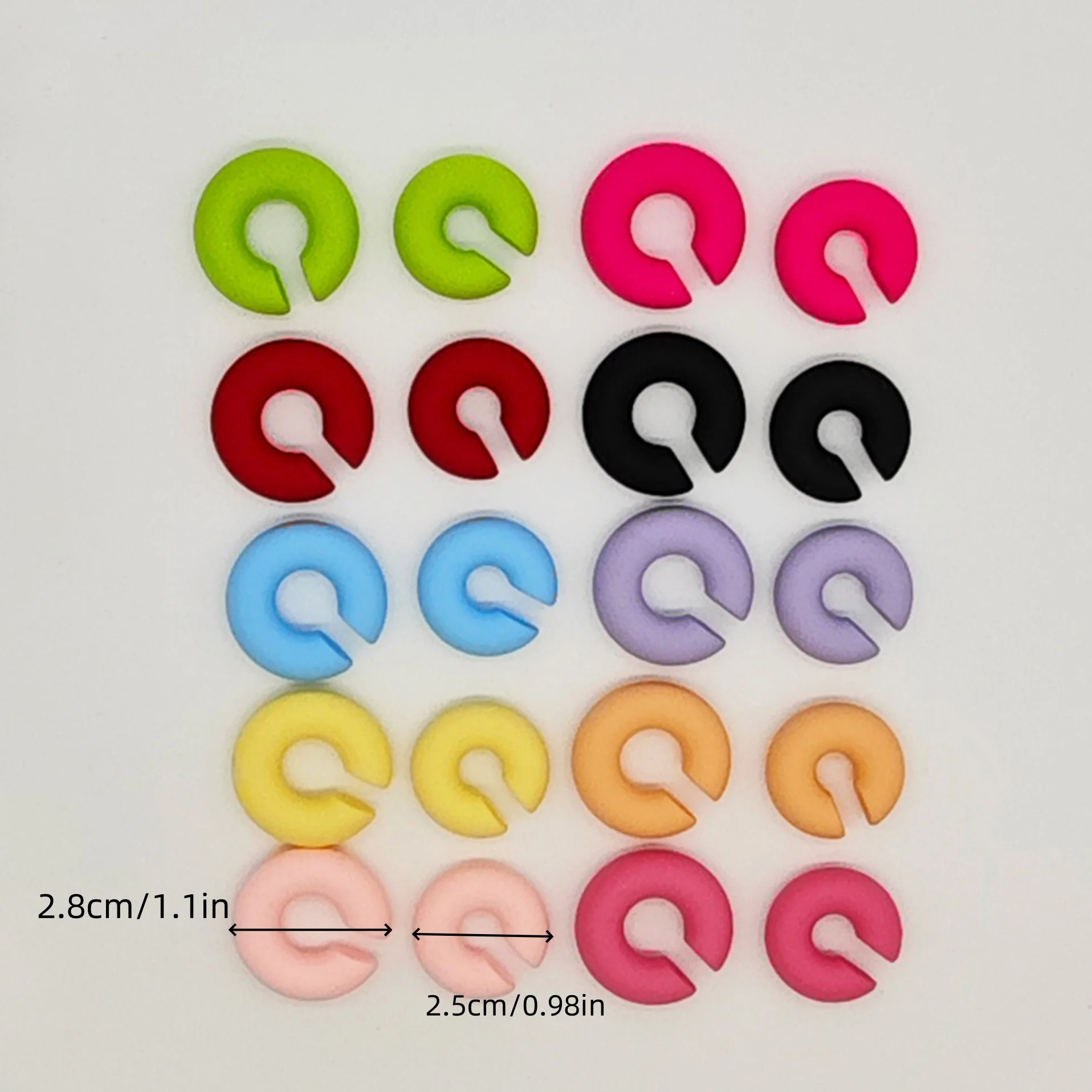 2.5x2.5cm C-shaped earrings in Europe and America, popular candy color, no ear hole, ear bone clip, acrylic ear clip for women 2