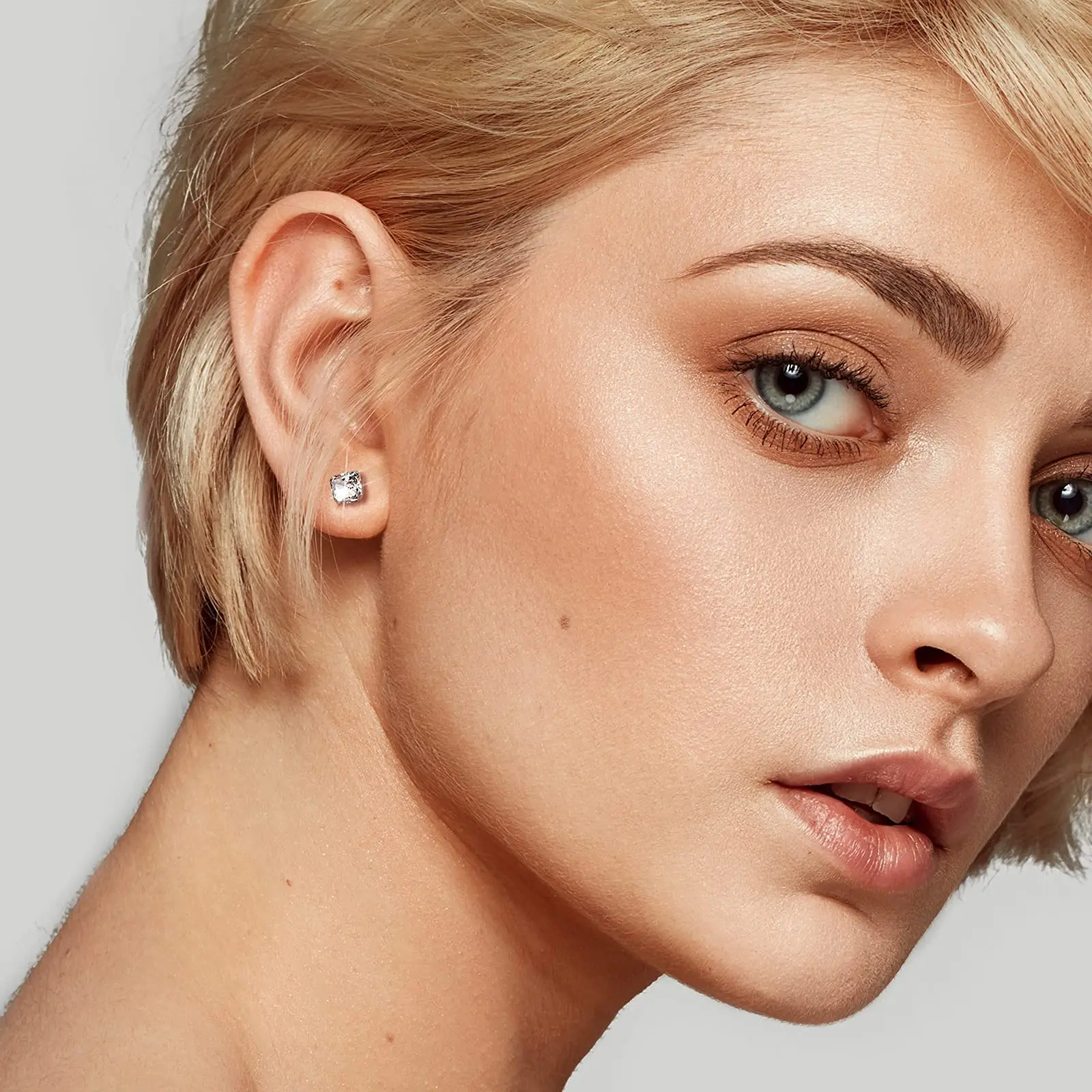 1 Pair 3mm-8mm Medical Stainless steel Crystal Zircon Ear Studs Earrings For Women/Men 4 Prong Tragus Cartilage Piercing Jewelry