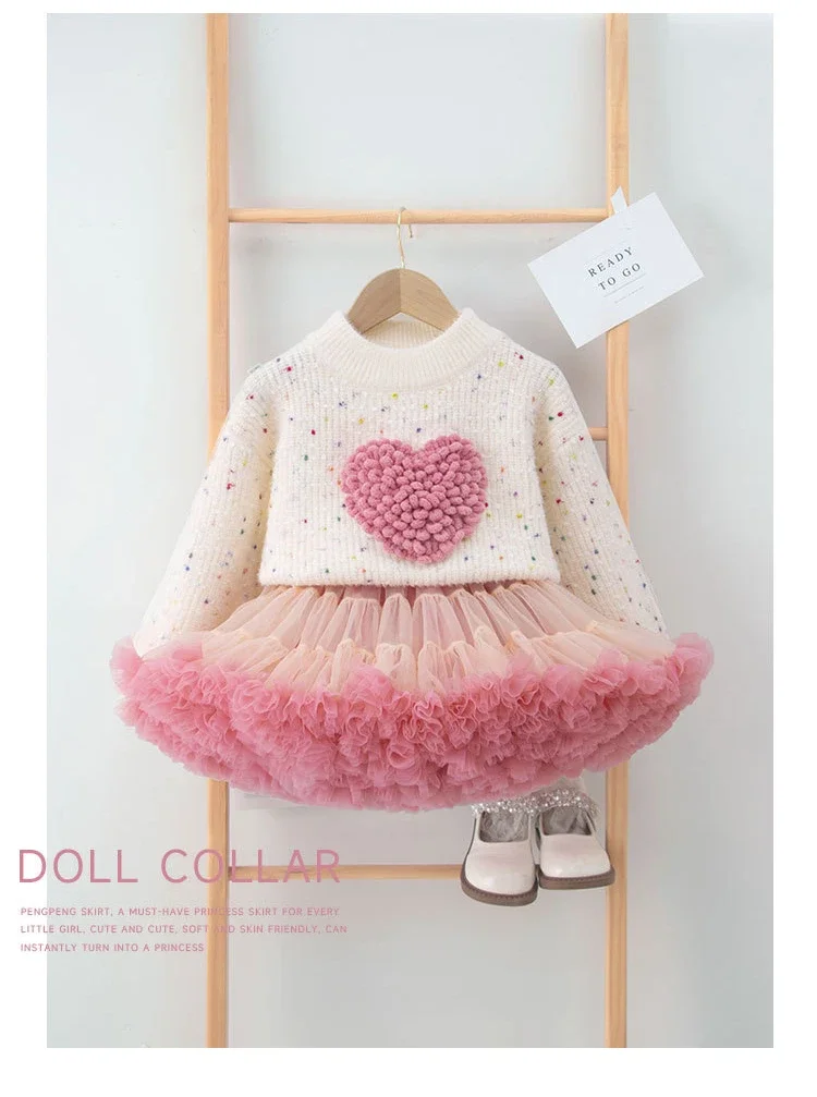 

Новинка, весенне-зимние детские комплекты для девочек, трикотажная одежда с длинными рукавами и 3D любовным сердцем, цветной пуловер, свитер, сетчатая мини-юбка