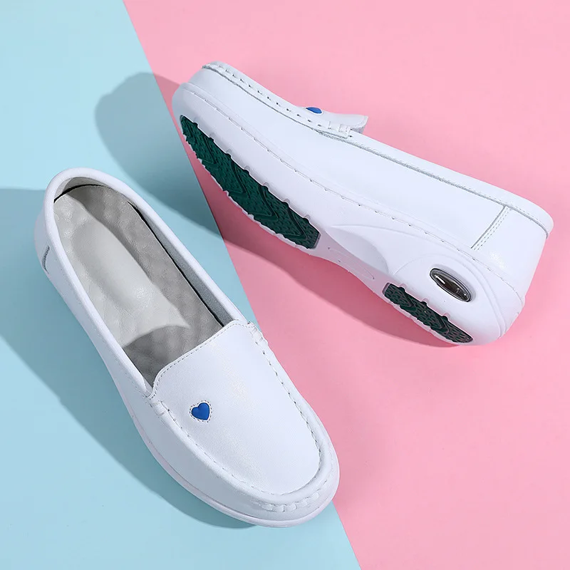 حذاء طبي نسائي مريح جلد أبيض