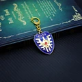Gold chain Shield
