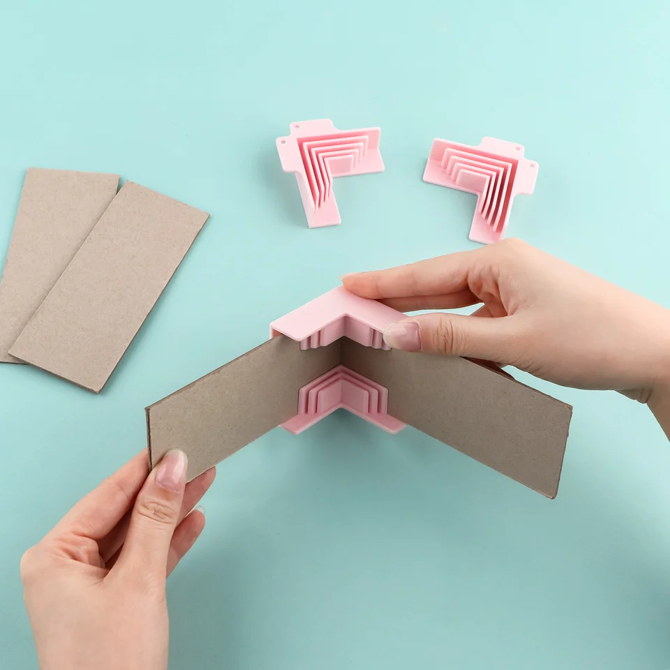 4/2Pcs/set 1/1.5/2/3Mm Thickness Cartonnage Corner Holding Tool Chipboard Boxes Corner/divider Assembly Clamps for Box Making