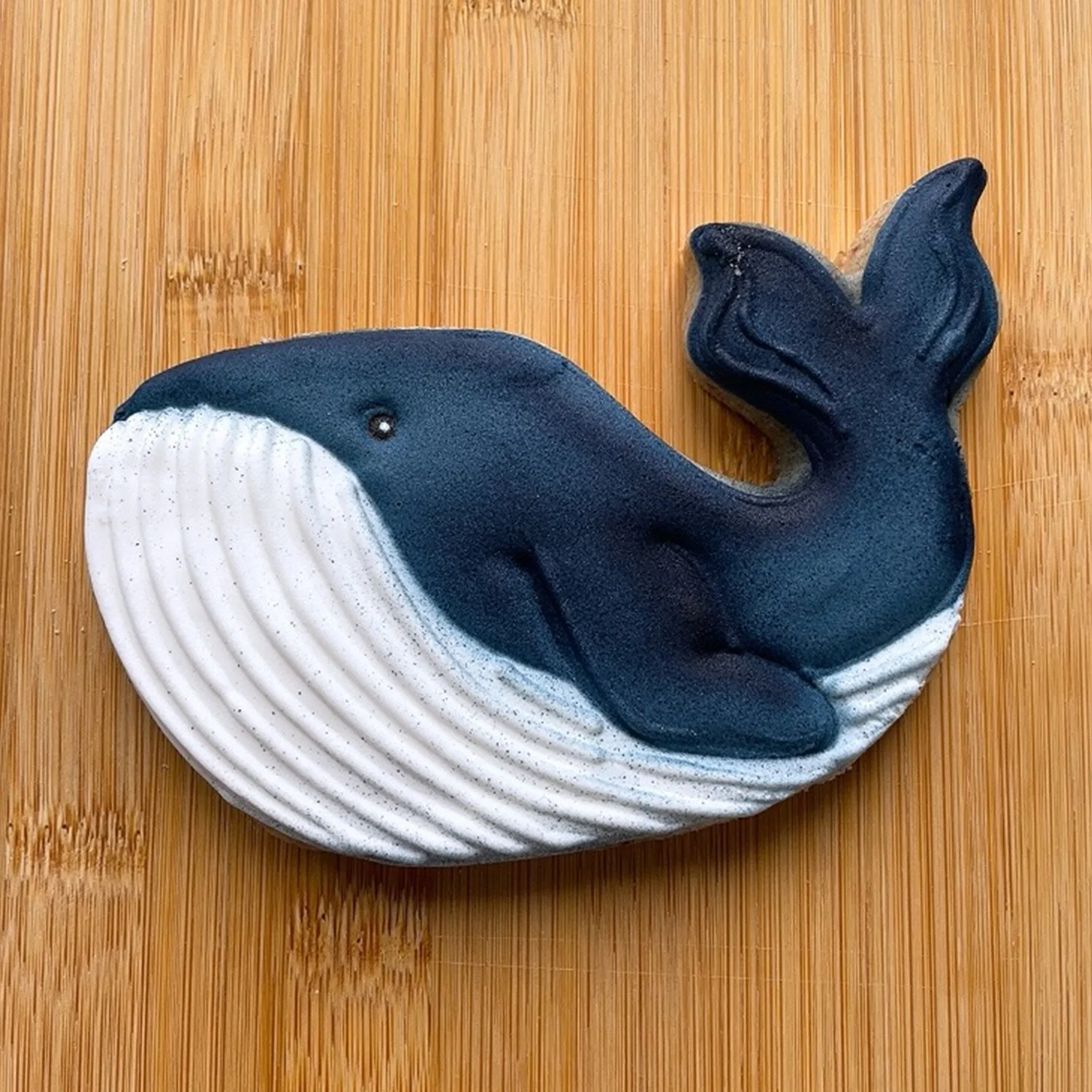 KENIAO Ocean Creatures Large Whale Cookie Cutter-11.8 cm-Under the Sea Biscuit Fondant Sandwich Bread Mold Stainless Steel