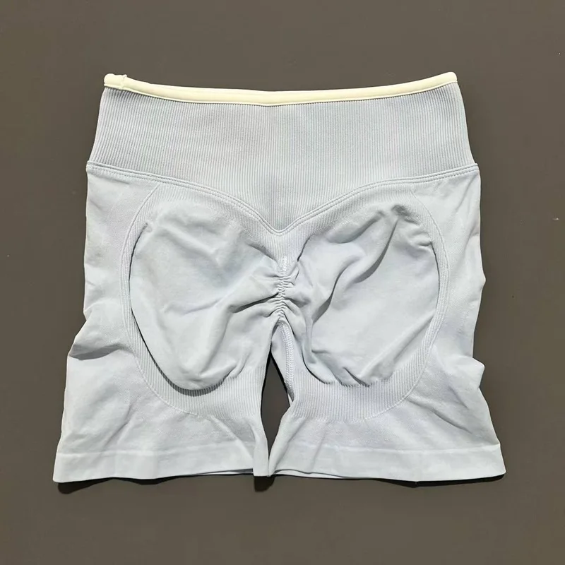HISTELLO Ignite Sculpt Scrunch Shorts Nahtlose, tief sitzende, formgebende, bauchkontrollierende Yoga- und Fitness-Shorts mit Naked-Feel-Effekt – Detail 12