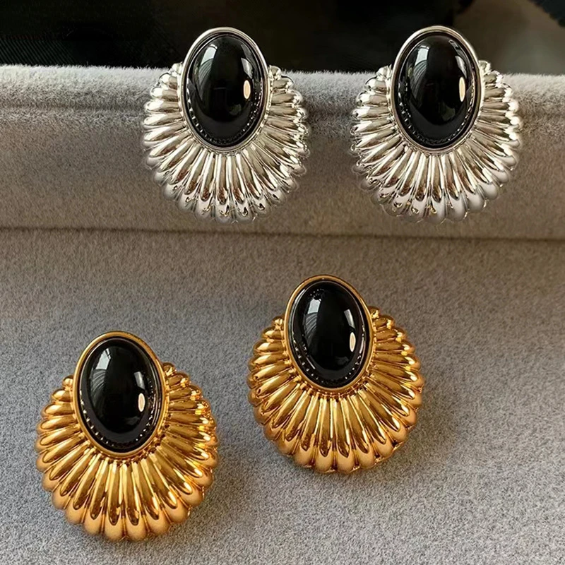 

Modern Jewelry European and American Design Geometric Metal Black Resin Stud Earrings For Girl Women Party Gift 2024 Trend New