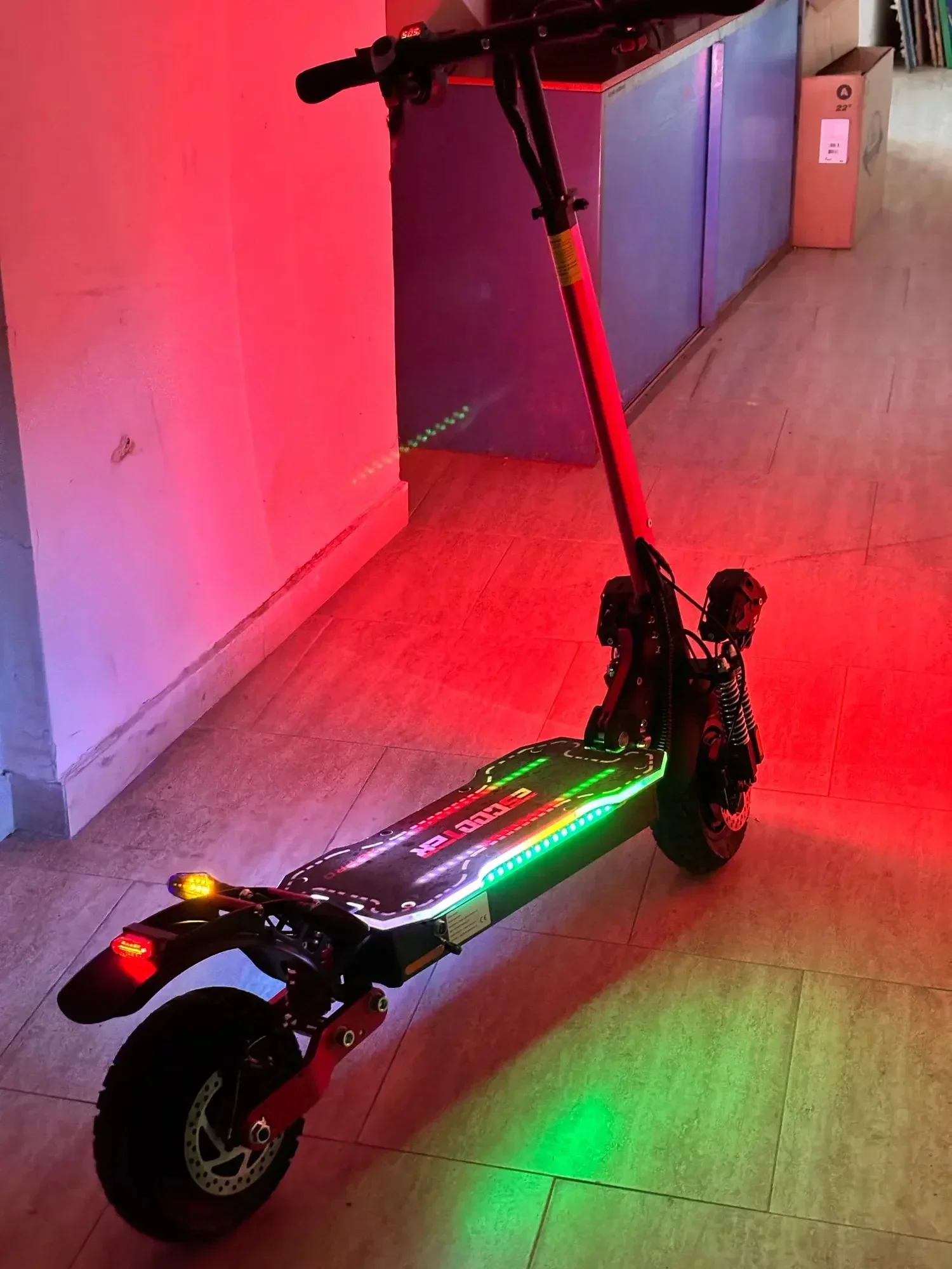 X6 2400W 48V 21AH Electric Scooter Dual Motor Max Speed of 65KMH Max range of 60-70KM Foldable Escooter Load 150KG