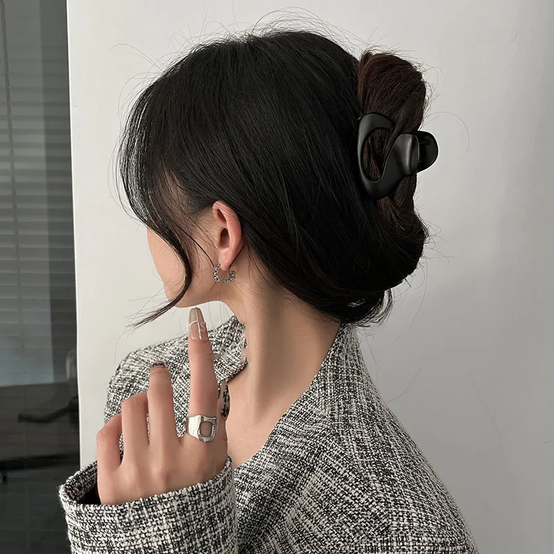 Neue Frauen elegante Einfachheit hohle geometrische Metall haar klaue Vintage Haars pangen Pferdes chwanz Krallen clip Mode Haarschmuck – Detail 4
