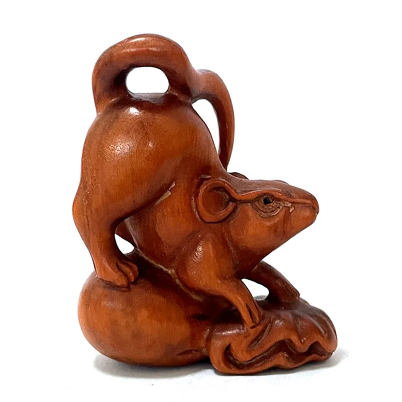 Y041 - 2" Hand Carved Japanese Boxwood Netsuke Figurine Carving : Lovely Mouse