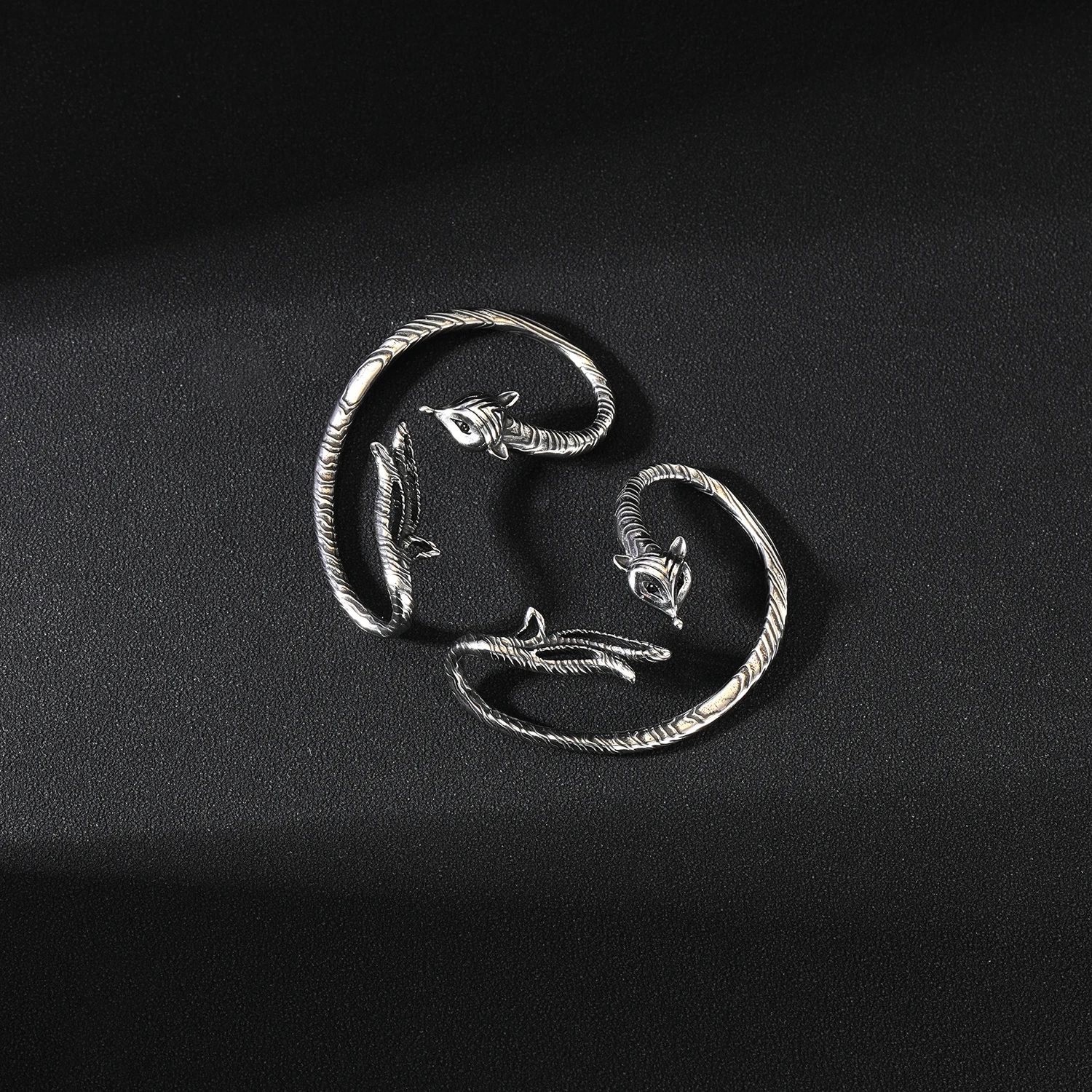 AOEDEJ 1Piece/Pair Punk Ear Cuff Stainless Steel Earrings Clip On Jewelry Men Vintage Skull Snake Helix Fake Piercings Earring 6