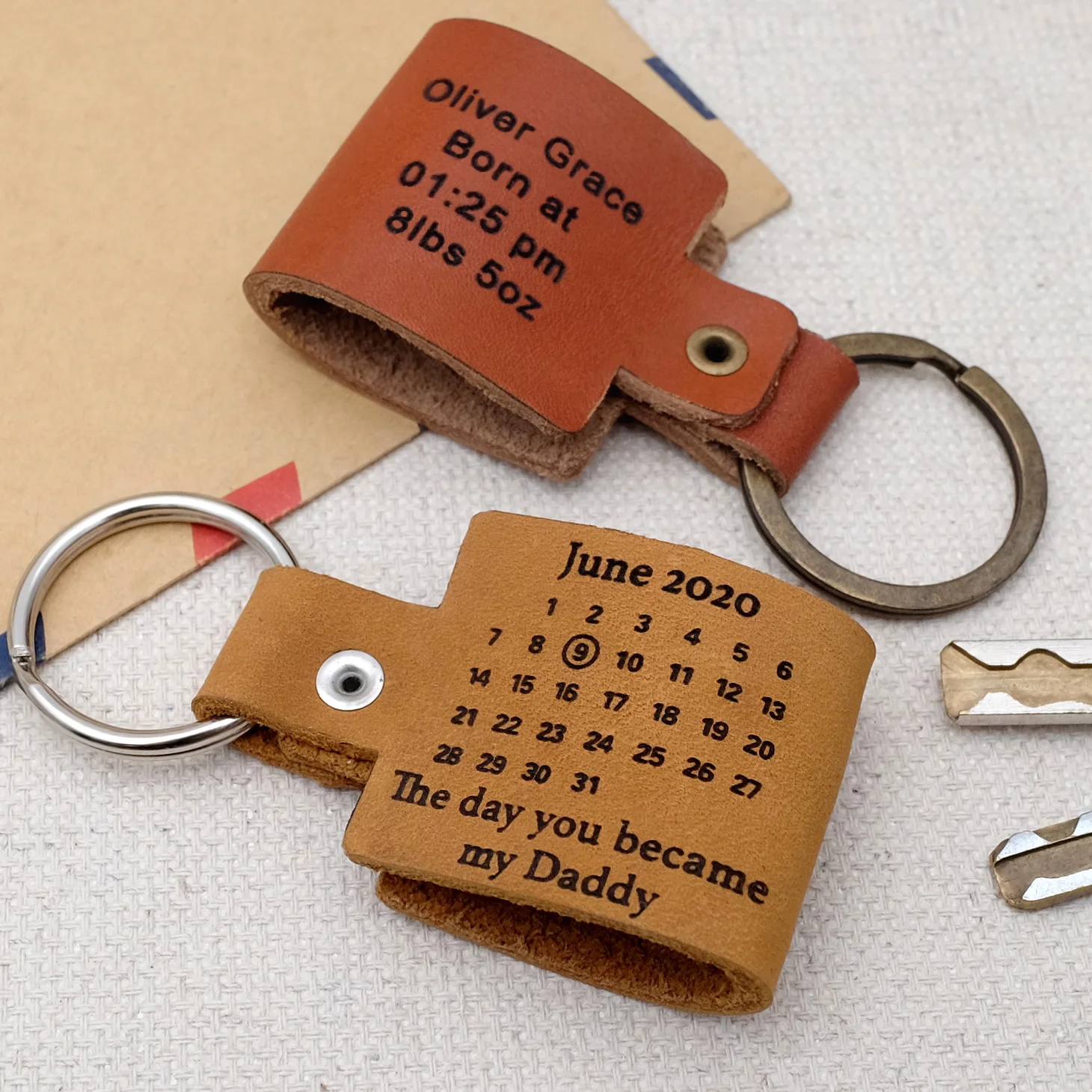 Personalized Newborn Keychain Leather Calendar Key Chain Baby Name Date Of Birth Weight Commemorative New Mom Dad Gift Keyring