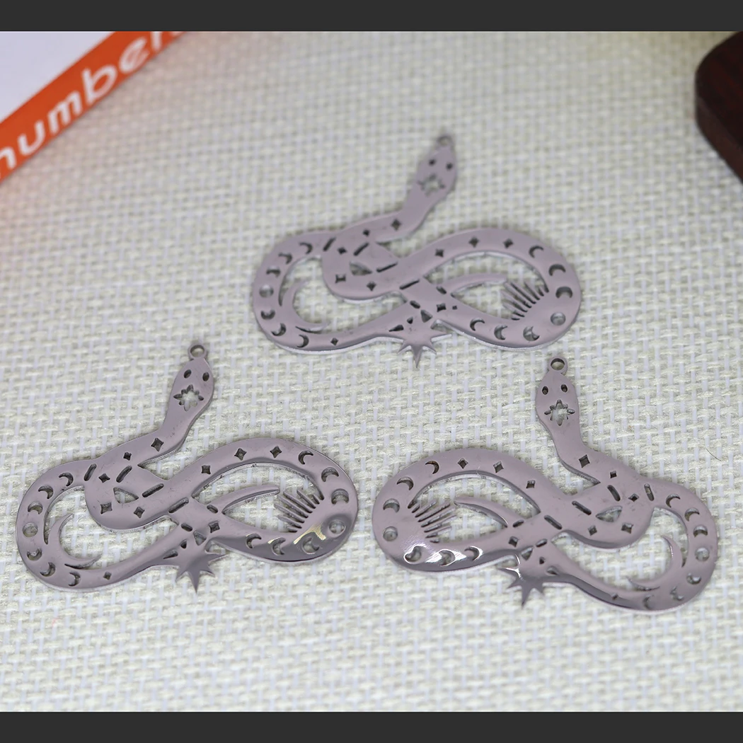 

3pcs/Stainless steel Silver Death Act Serpentine surround creative pendant DIY keychain necklace accessory