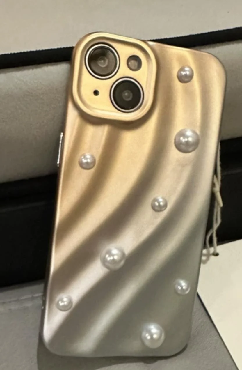 Faltige Perle Mädchen Herz Herbst/Winter Luxus Geeignet für iPhone 15 Telefon Fall 14 Pro Personalisierte 12 Vielseitig 11/13_voghion.com