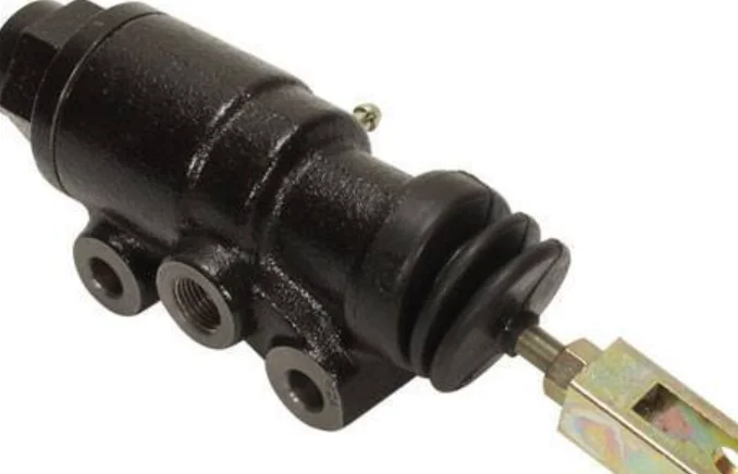 Applicable to TOYOTA Toyota forklift accessories 5FBE5FB15-25 Brake master cylinder 47530-13201-71 Hot sale